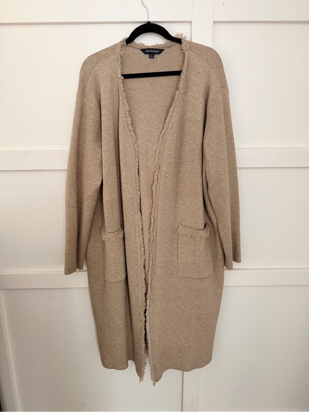 DAVI & DANI Beige Open-Front Long Fringe-Trim Cardigan